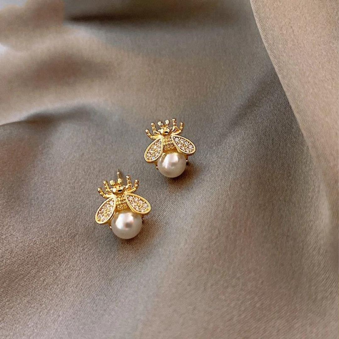 Brincos de Abelha em Pérola e Zircônia em Ouro