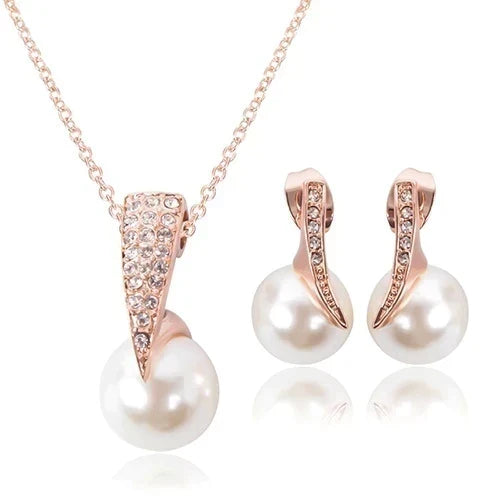 Conjunto de Colar + Brincos com Pérolas em Ouro Rosa