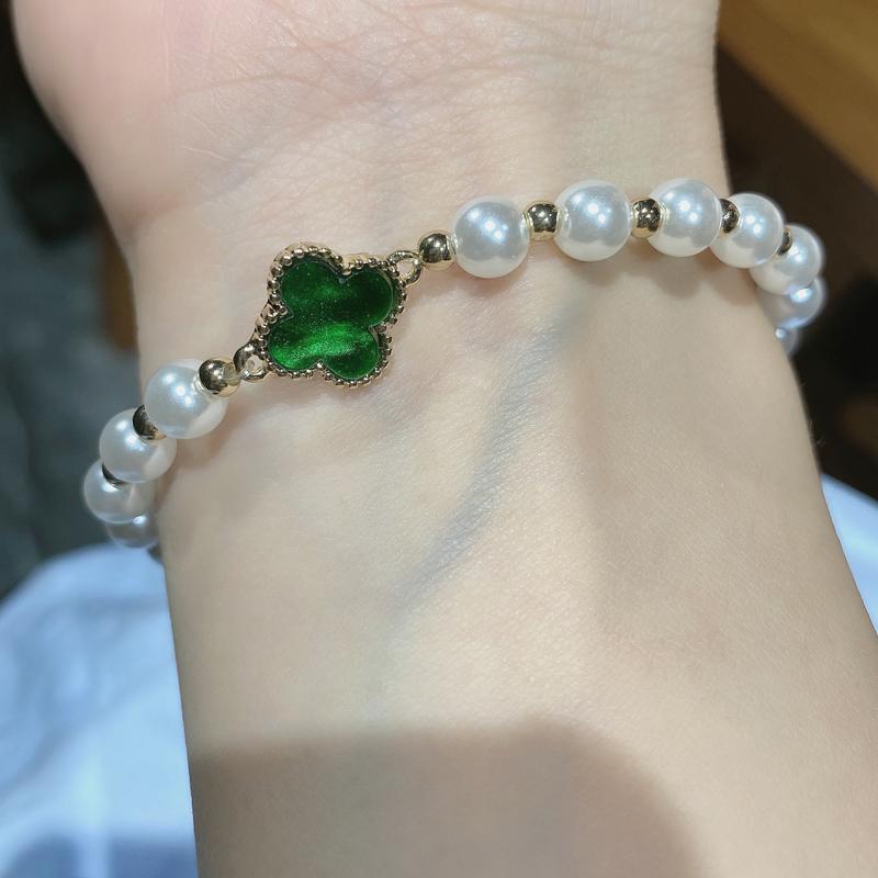 Pulseira de Trevo de Esmeralda com Esmeraldas e Pérolas em Ouro