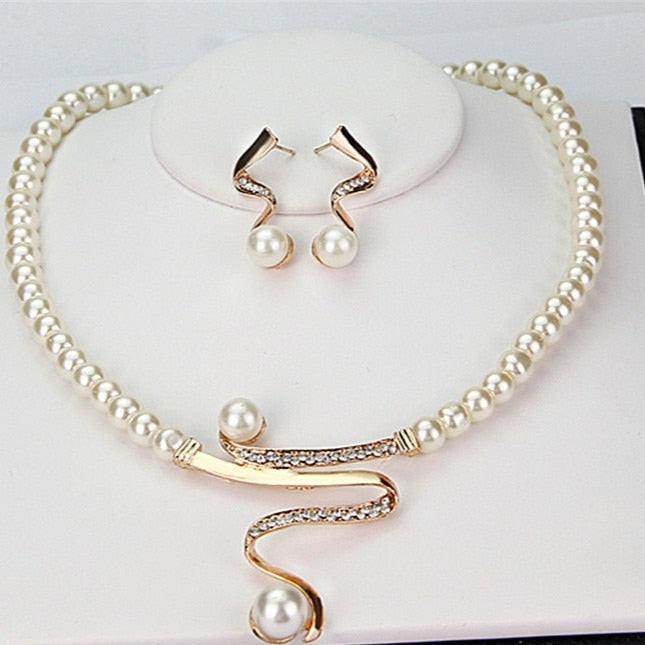 Conjunto de Colar de Pérolas Naturais + Brincos