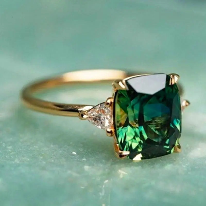 Anel Elegante de Esmeralda Quadrado