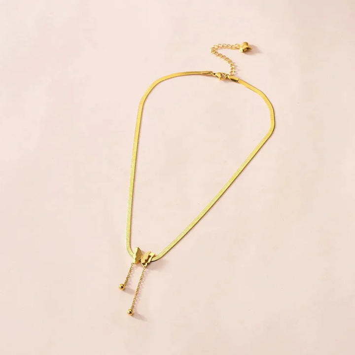Colar Pendente em Forma de Borboleta com Padrão de Espinha de Peixe Delicado