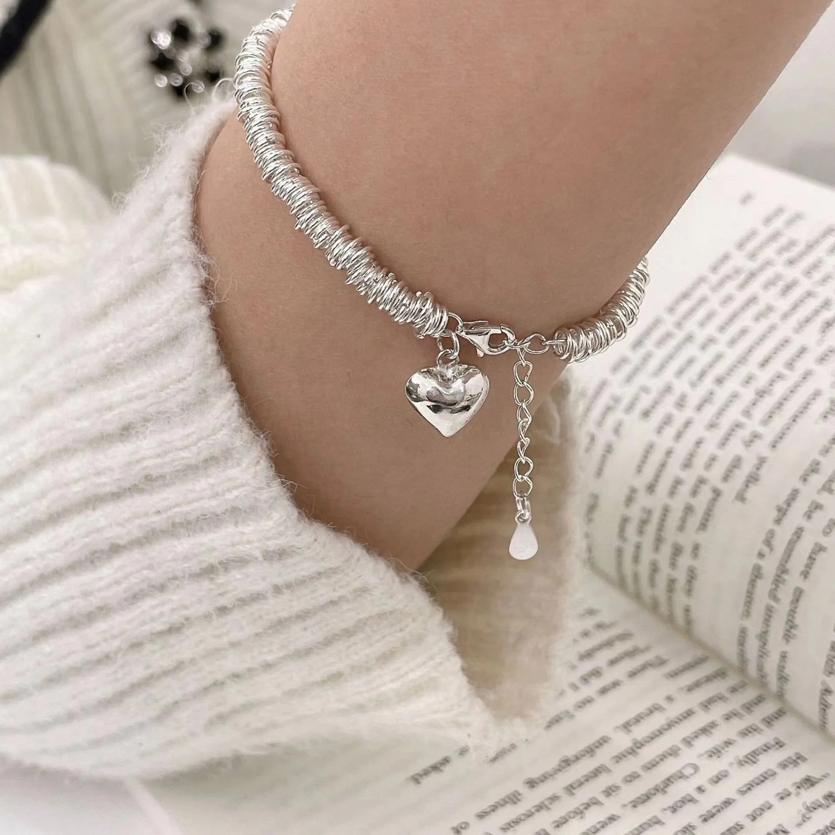 Pulseira Elegante em Prata com Coração
