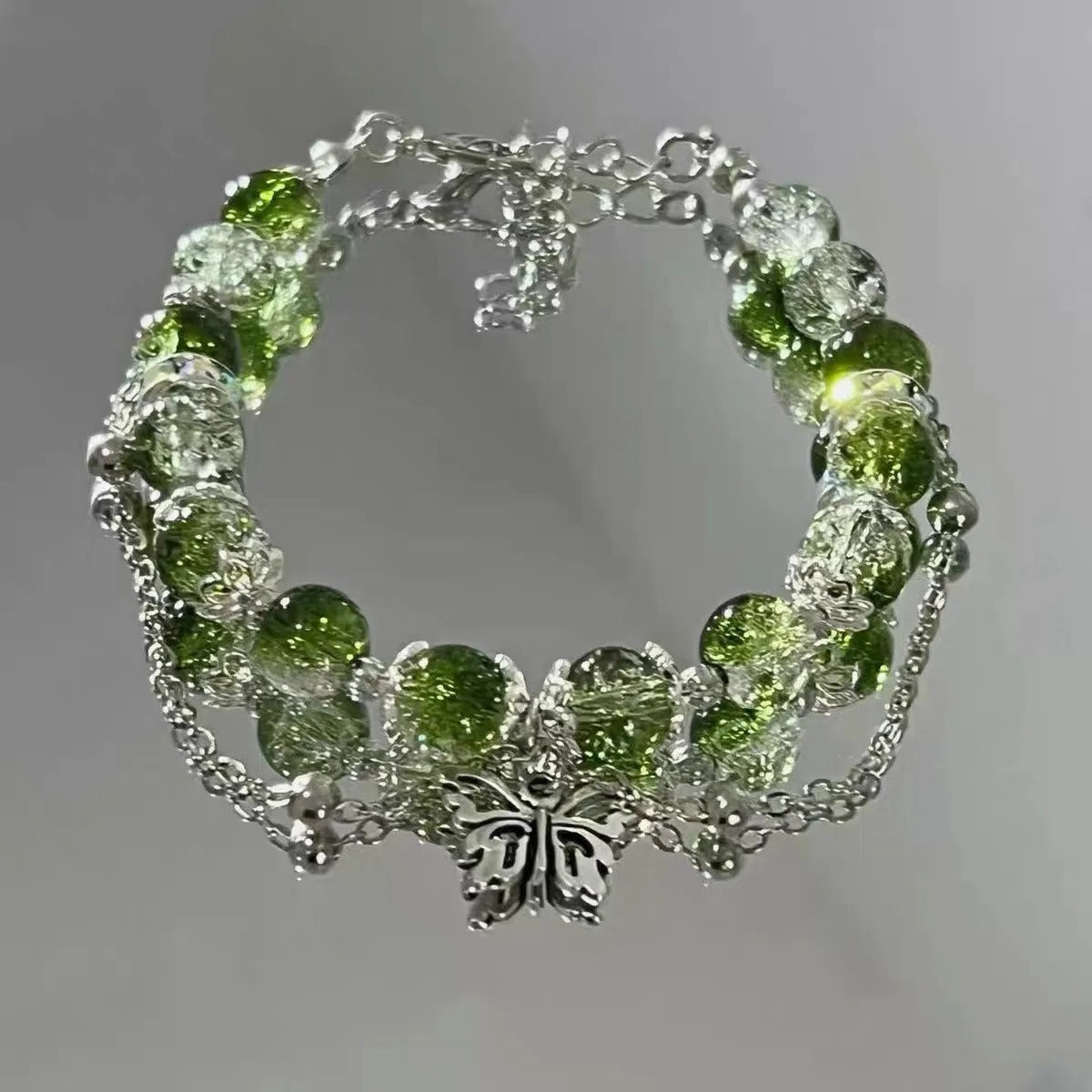 Pulseira Vintage de Prata com Borboleta e Conta Verde