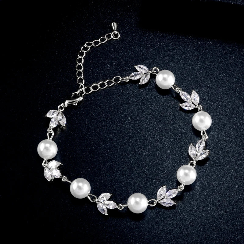 Pulseira de Cristal Prateado com Folha e Pérola